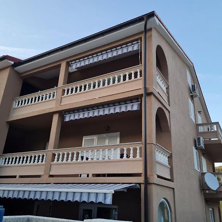Apartments Nada Mundanije Dış mekan fotoğraf